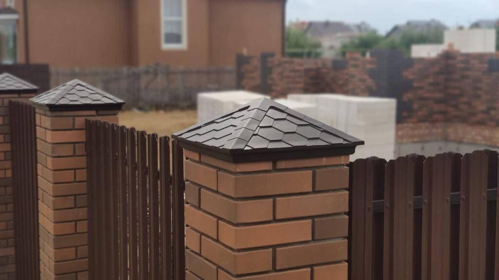 Колпак Zking Эверест Коричневый на столб 1.5х1.5 кирпича (390х390мм) в Вологде фото