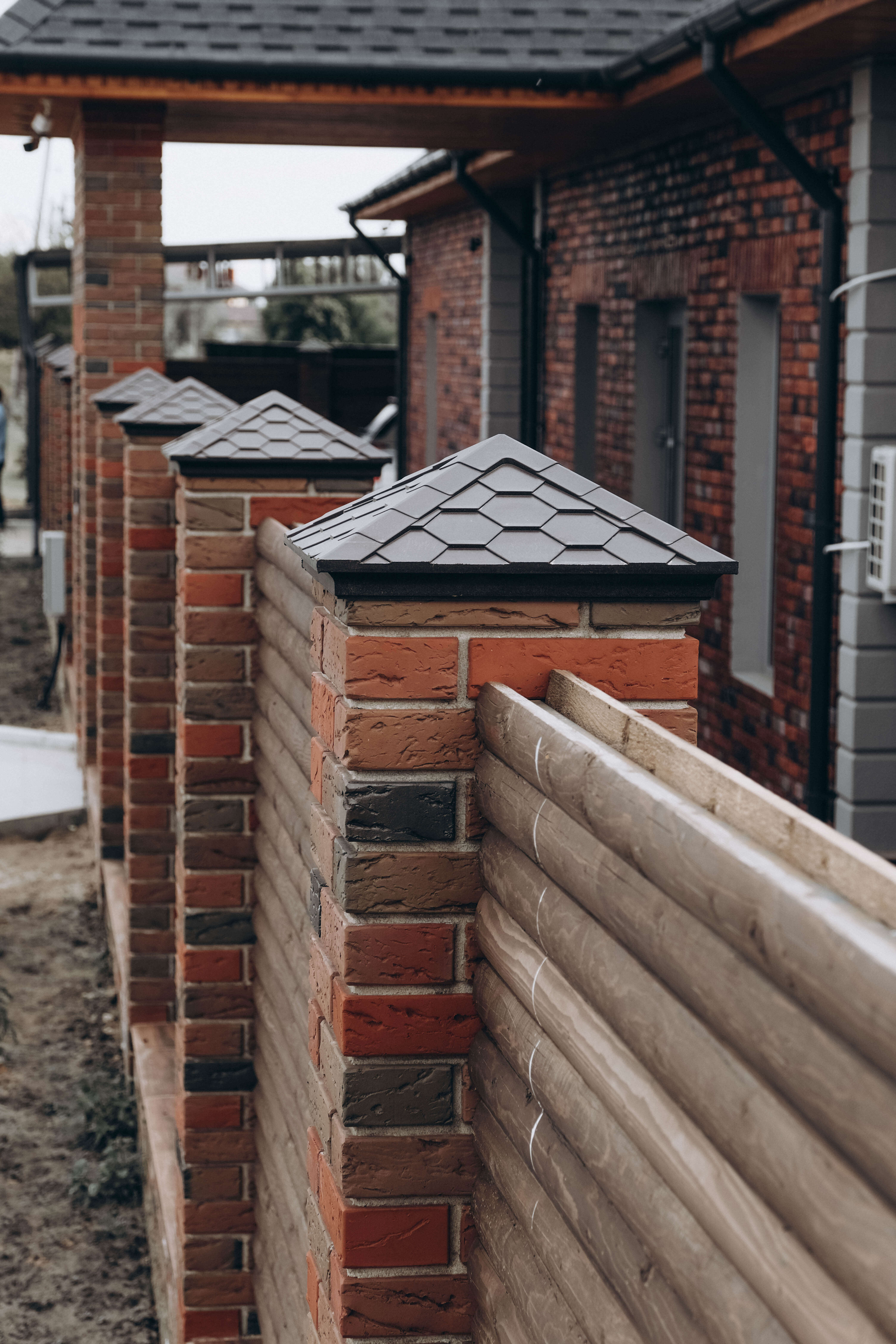 Колпак Zking Эверест Коричневый на столб 1.5х1.5 кирпича (390х390мм) в Вологде фото